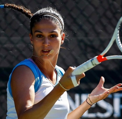 Изабелла Шиникова се класира за втория кръг в Рим 