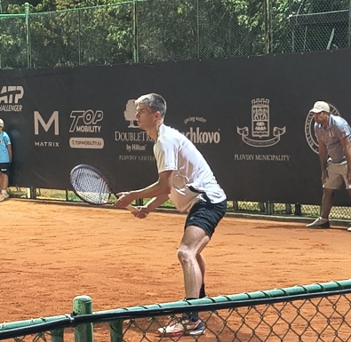 Нестеров, Андреев и Лазаров на четвъртфинал на сингъл на ATP Challenger 50 турнира в Пловдив
